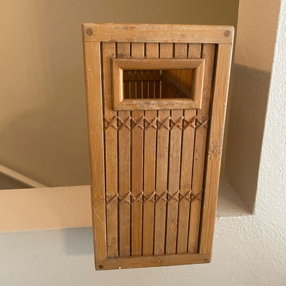 Magnus. Bamboo Magazine Rack. - Picture 2 of 7